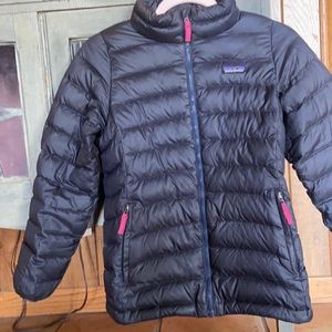 Patagonia girls L puffer jacket